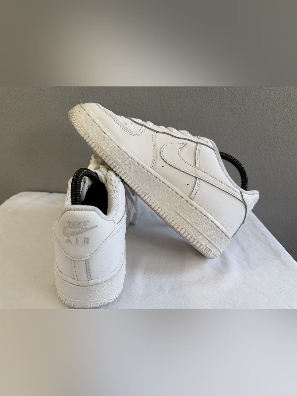 Nike Air Force 1 Low Top s7Y Unisex 8.5W/7M White Lace Up Sneakers - Picture 6 of 12